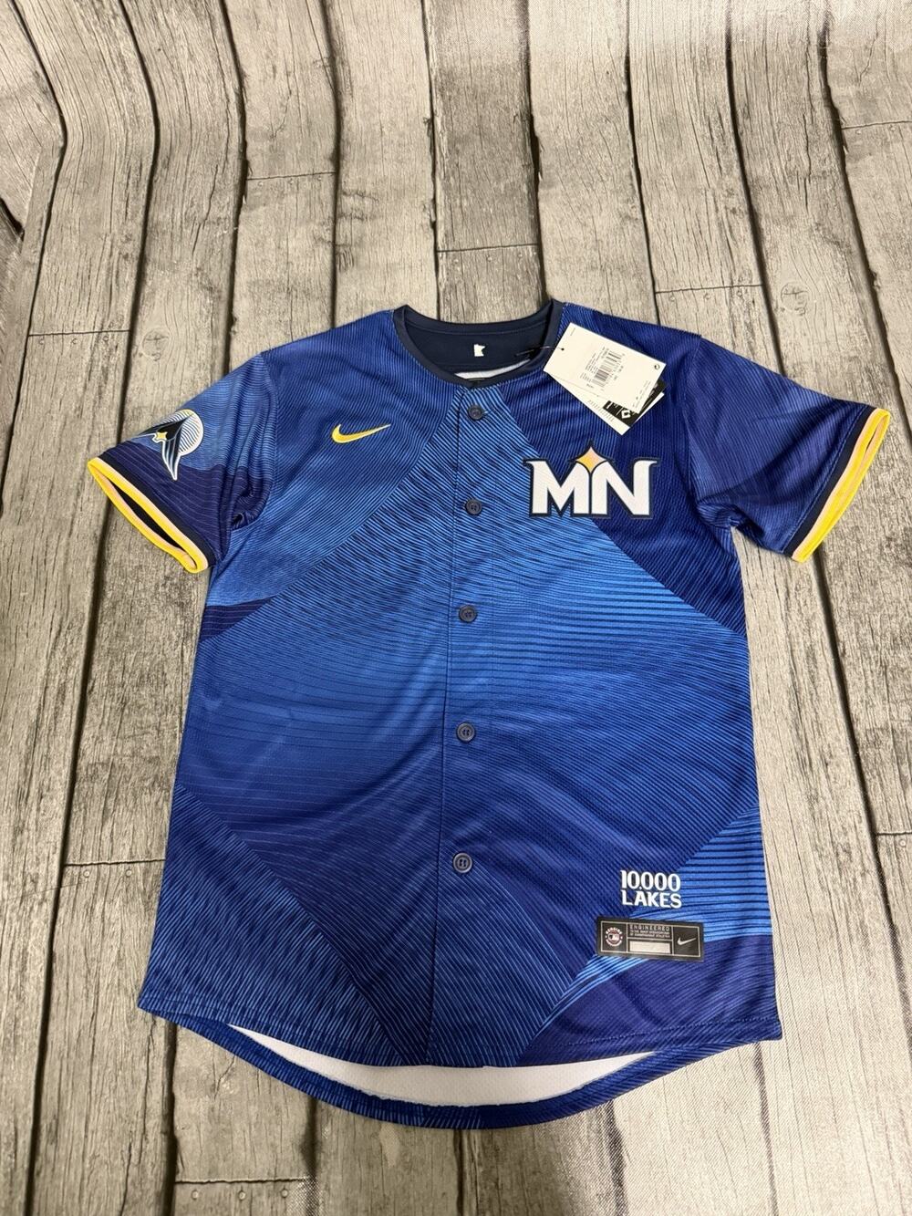 NWT Boys Nike Correa Minnesota Twins City Connect Jersey Blue Medium 10/12
